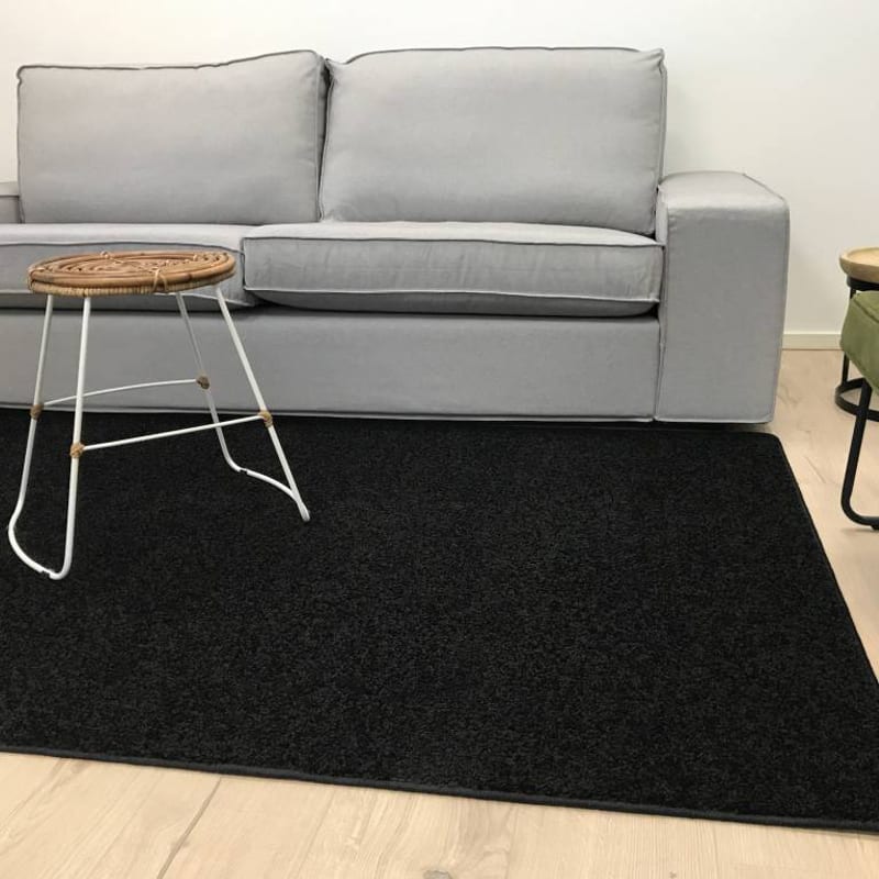 Tore 25 - Super sterk vloerkleed in Zwarte kleursamenstelling