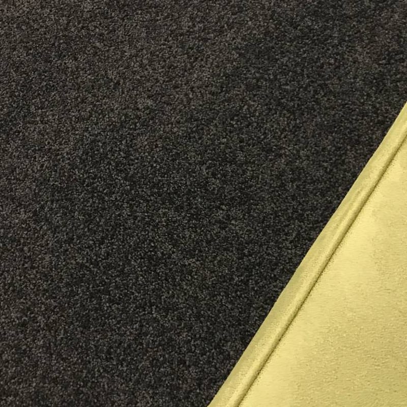Tore 25 - Super sterk vloerkleed in Zwarte kleursamenstelling