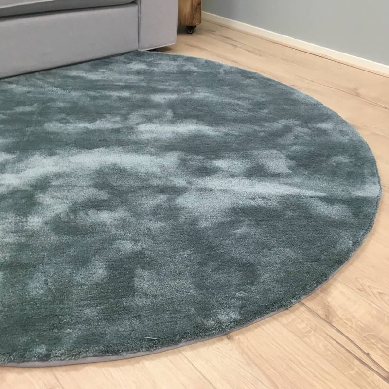 Sandro 32 - Rond hoogpolig vloerkleed in Faded Green