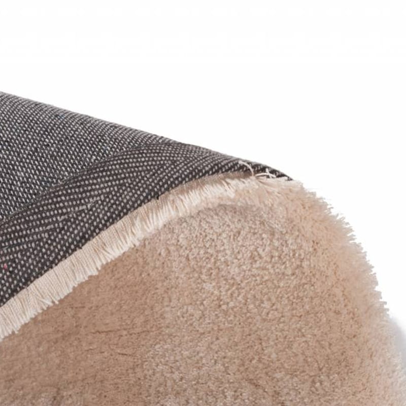 Sandro 11 - Hoogpolig vloerkleed in Ivory White