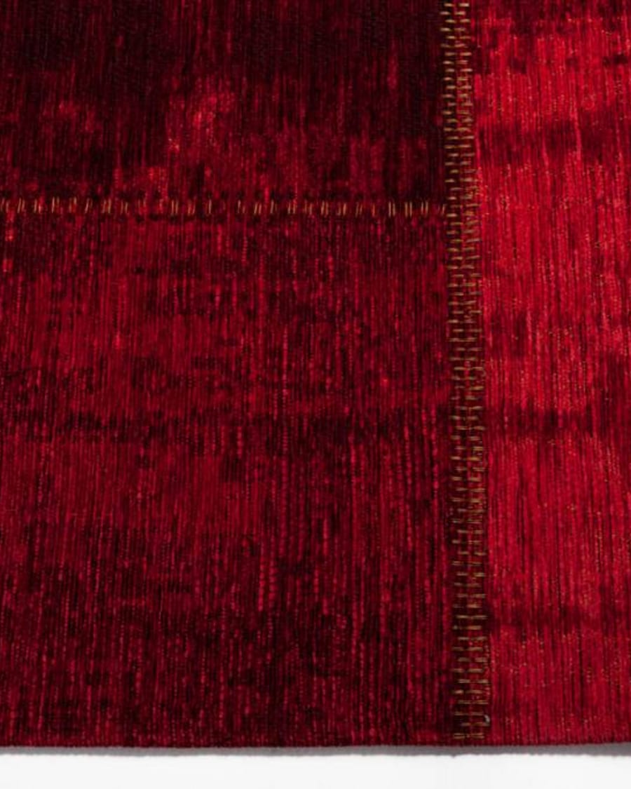 Pognum 45 - Uniek vintage vloerkleed in rode kleurstelling