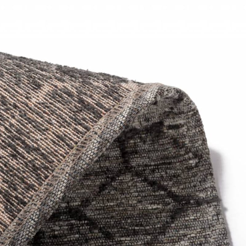 Noma 22 - Uniek geometrisch vloerkleed in steengrijs met zachtgrijze lijnen