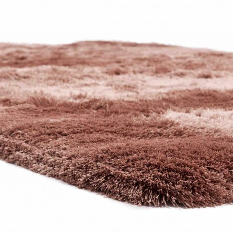 Noëlle Riche 42 - Hoogpolig vloerkleed in Oudroze