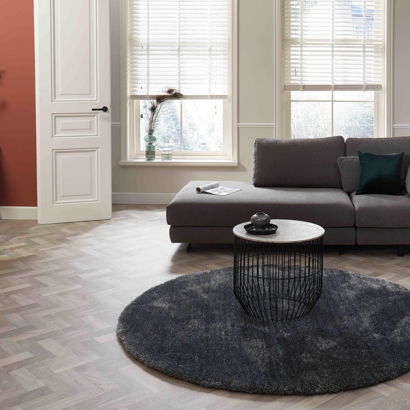 Ross 31 - Rond hoogpolig vloerkleed in lichtgrijs-blauw