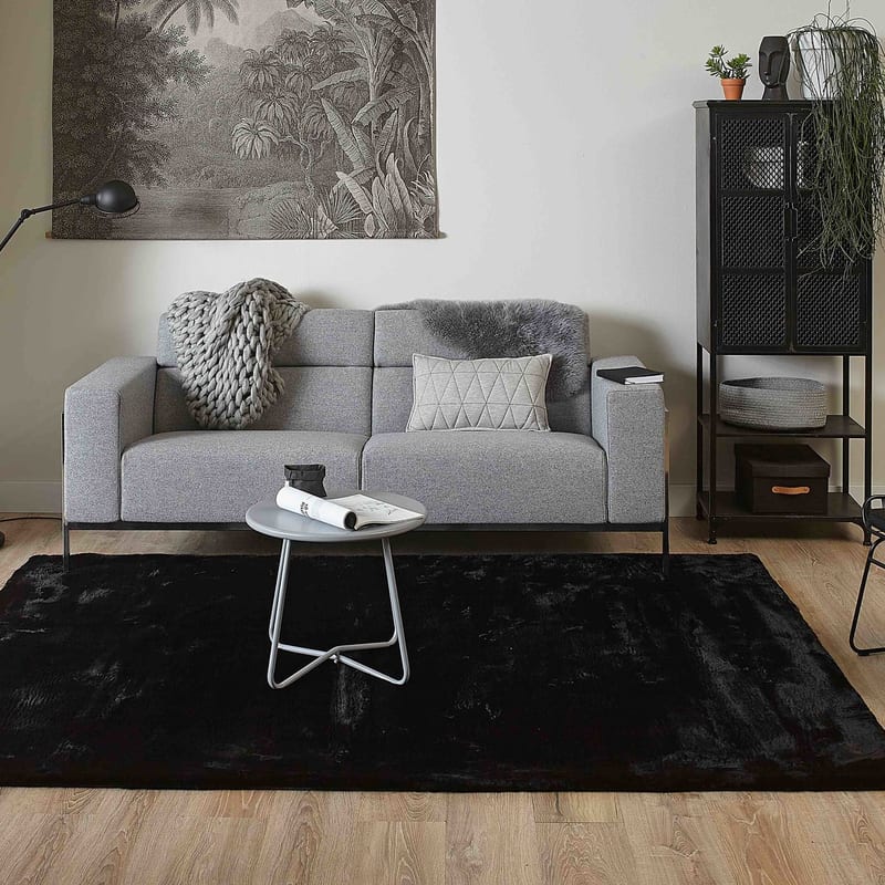 Fay Soft Black - zacht hoogpolig vloerkleed in zwart