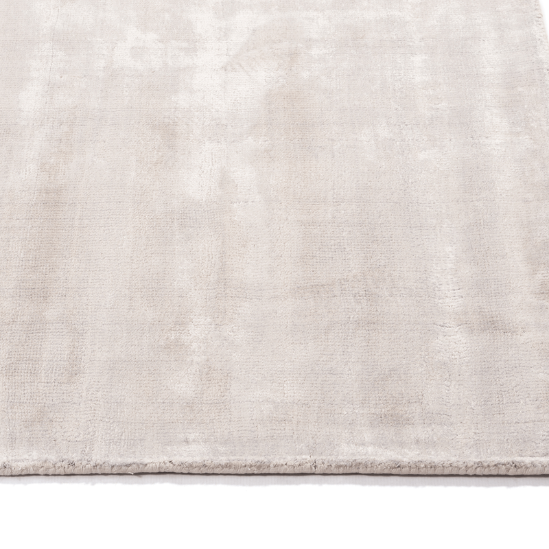 Ryker 12 - Velvet Viscose Vloerkleed in Ivory White