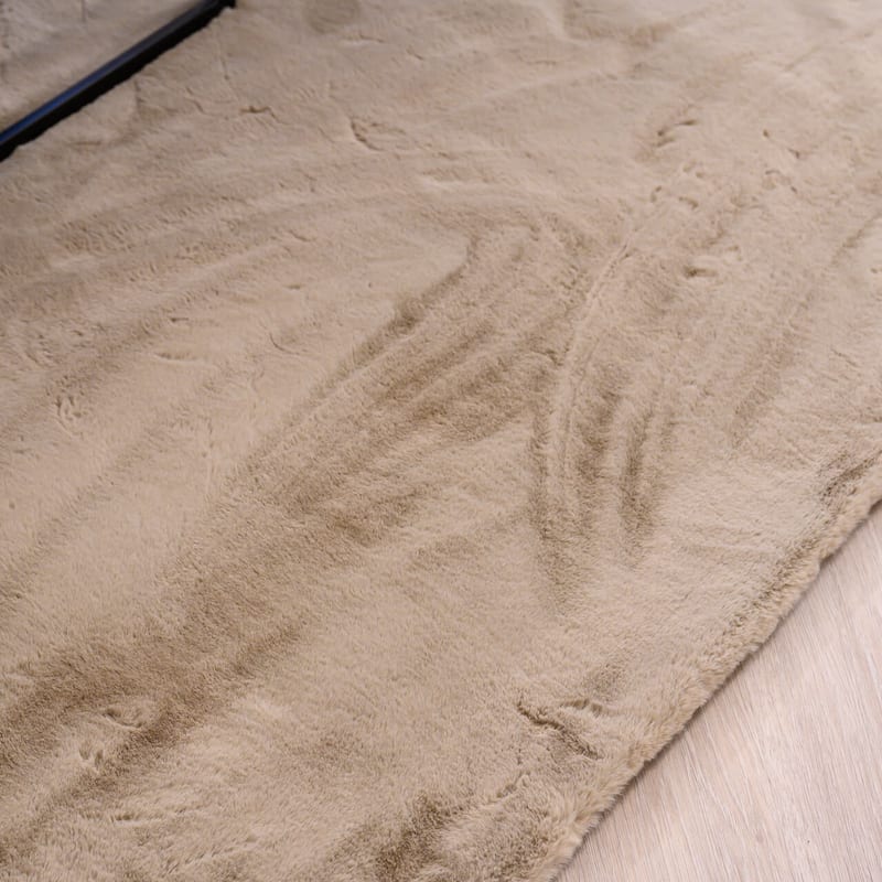 Fay Soft Beige 13 - zacht hoogpolig vloerkleed in beige kleur