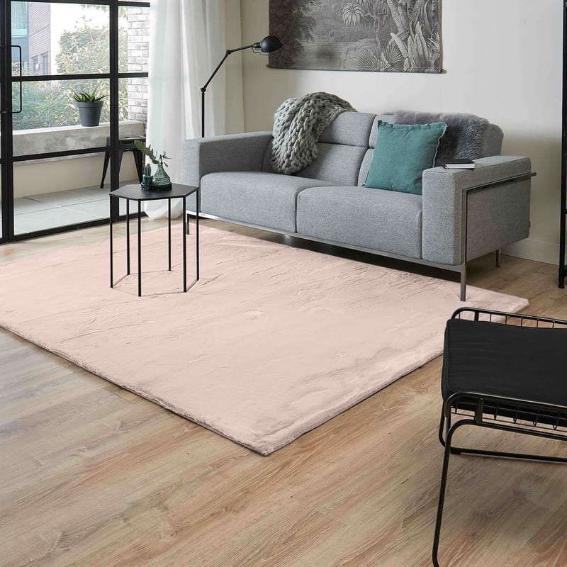 Fay Soft Pink - zacht hoogpolig vloerkleed in roze-