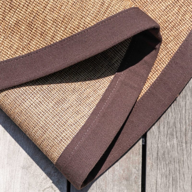 Sisal Outdoor 18 - Rond sisal vloerkleed voor buiten in donkerbruin met bruine band