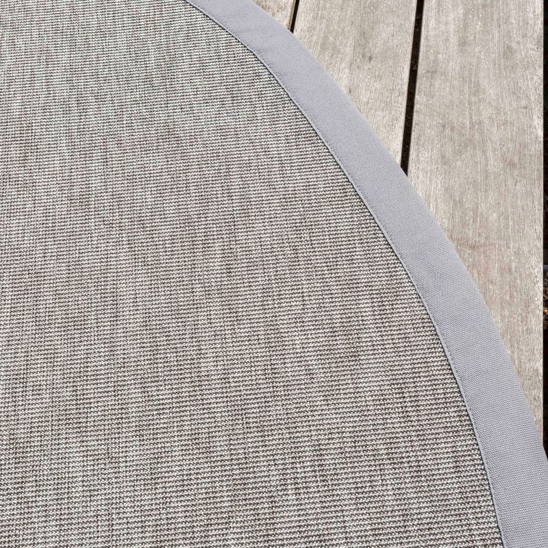 Sisal Outdoor 21 - Rond sisal vloerkleed voor buiten in lichtgrijs met lichtgrijze band