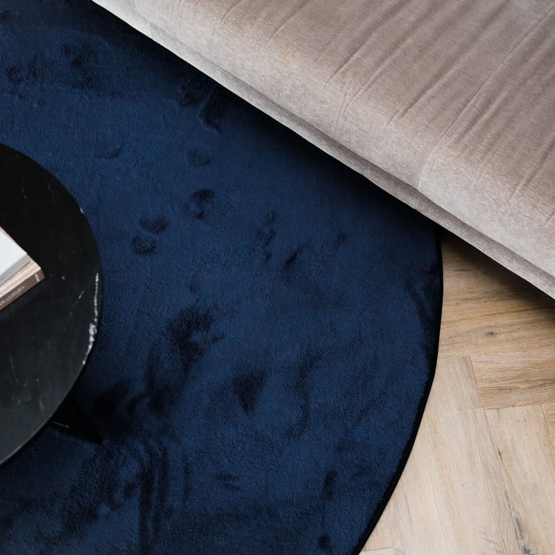 Frisco 35 - Rond effen vloerkleed in dark blue