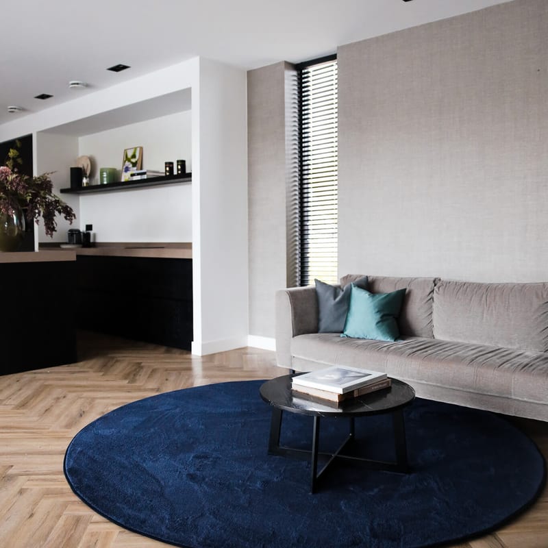 Frisco 35 - Rond effen vloerkleed in dark blue