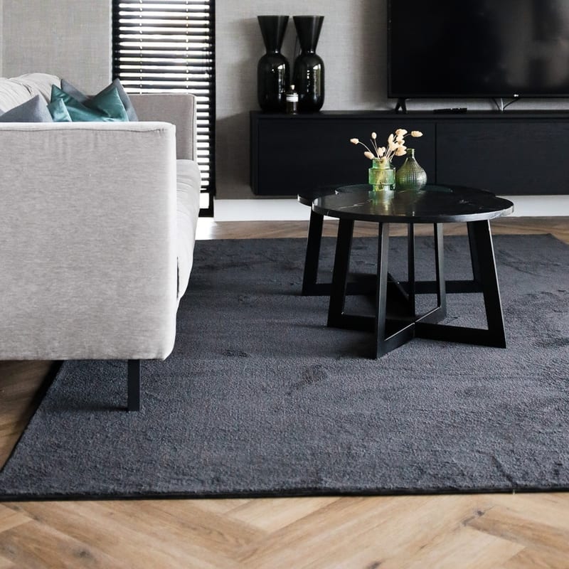 Frisco 25 - Zacht effen vloerkleed in carbon black