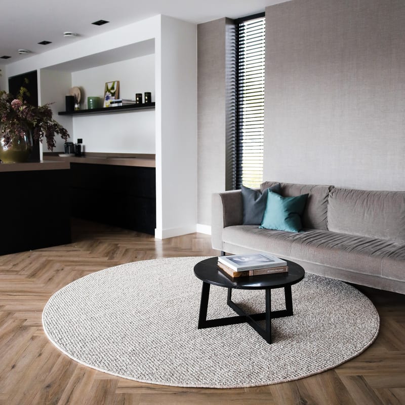 Natural Life 18 Wit/Bruin - Rond vloerkleed wollen look met noppenstructuur