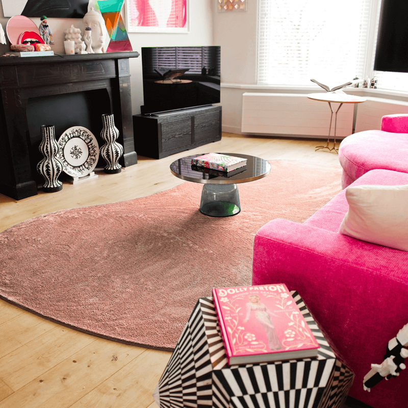 Vloerkleed in Organische Vorm in de kleur Soft Pink - Lunar 41