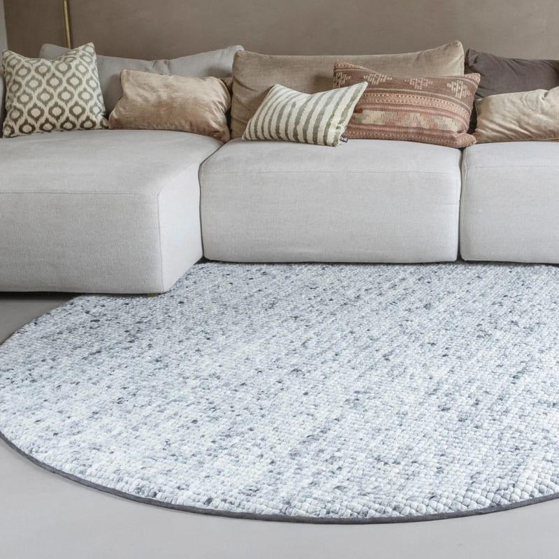 Beach Life 22 - Rond Wollen vloerkleed in Lichtgrijze kleurstelling