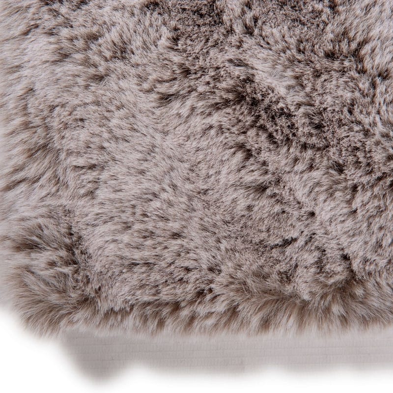 Lupo 15 - Knuffelzacht hoogpolig vloerkleed in elegant beige, met witte puntjes
