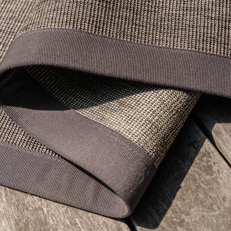 Sisal Outdoor 23 ellips - Sisal vloerkleed voor buiten in antraciet/bruin met donkergrijze band 