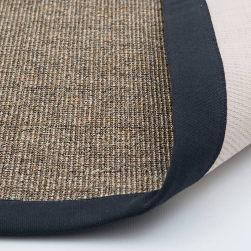 Premium 16 - Prachtig sisal vloerkleed in Naturel met Donkerblauwe band