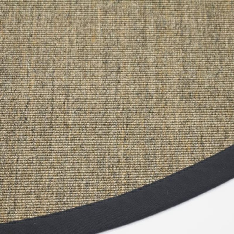 Premium 16 - Rond sisal vloerkleed in natuurlijk kleurstelling.