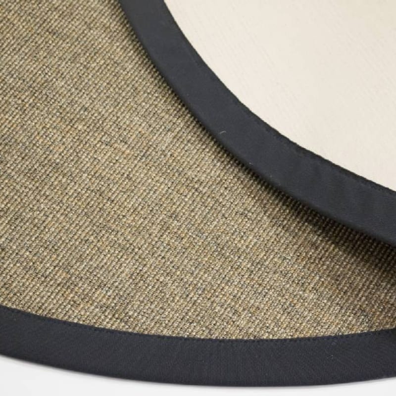 Premium 16 - Rond sisal vloerkleed in natuurlijk kleurstelling.